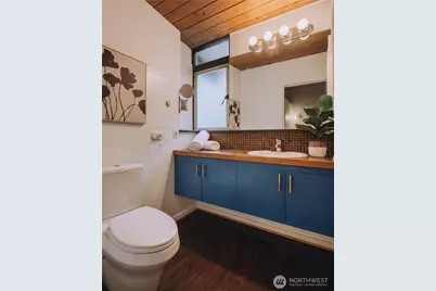 11323 Durland Place NE, Seattle, WA 98125 - Photo 12