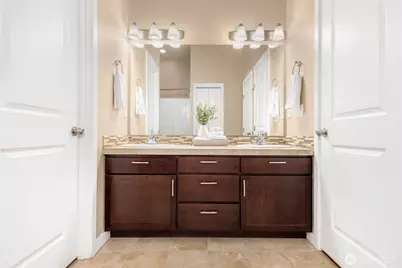 932 N 96th Street, Seattle, WA 98103 - Photo 18