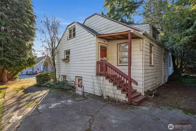 104 NE 120th Street, Seattle, WA 98125 - Photo 10