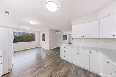 4717 Rural Avenue, Bellingham, WA 98226 - Photo 6