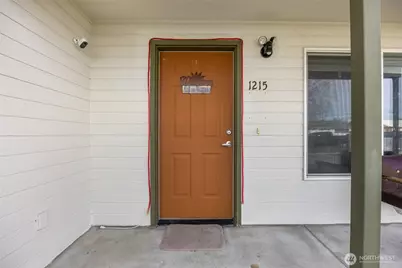 1215 Lowry St, Moses Lake, WA 98837 - Photo 4