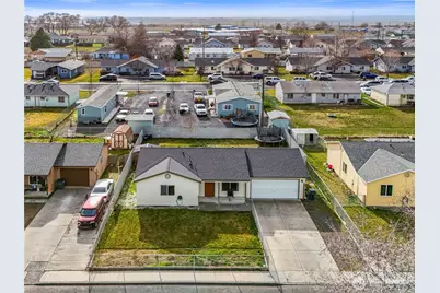 1215 Lowry St, Moses Lake, WA 98837 - Photo 30