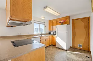 1215 Lowry St, Moses Lake, WA 98837 - Photo 12