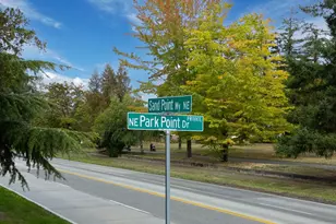 6536 Park Point Ln NE, Seattle, WA 98115 - Photo 40