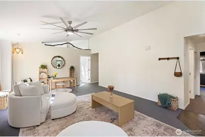 1613 Palisade Boulevard, DuPont, WA 98327 - Photo 6