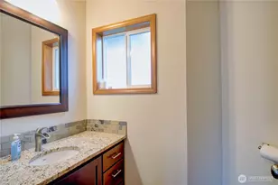 32839 Hamilton Cemetery Rd, Sedro Woolley, WA 98284 - Photo 14