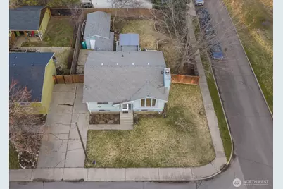 3421 S Myrtle St, Spokane, WA 99223 - Photo 2