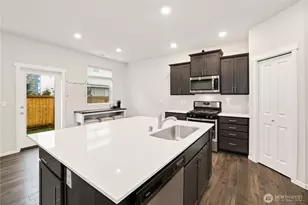 10637 187th St, Puyallup, WA 98374 - Photo 10