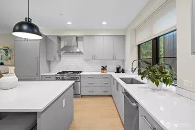 11223 NE 13th Lane, Bellevue, WA 98004 - Photo 12