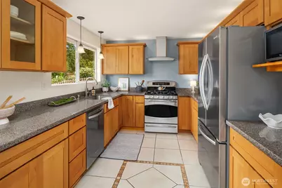 1428 153rd Place SE, Bellevue, WA 98007 - Photo 10