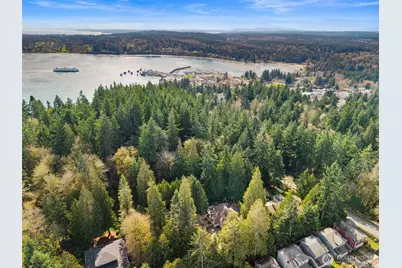 26702 Ohio Avenue NE, Kingston, WA 98346 - Photo 2