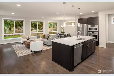 9726 Slater Avenue NE, Kirkland, WA 98033 - Photo 14