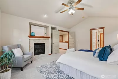 8827 NE 148th Place, Kenmore, WA 98028 - Photo 24