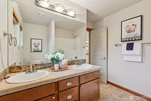 8827 NE 148th Pl, Kenmore, WA 98028 - Photo 20