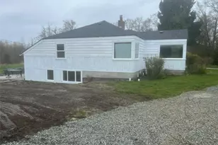 22556 Franklin Rd, Mount Vernon, WA 98273 - Photo 2