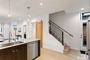 7336 27th Ave NW, Seattle, WA 98117 - Photo 10