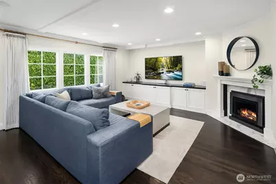 1403 Shenandoah Drive E, Seattle, WA 98112 - Photo 10