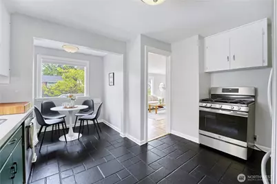 8027 12th Avenue NW, Seattle, WA 98117 - Photo 8
