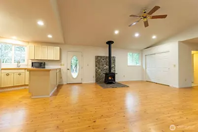 523 Island Drive, Friday Harbor, WA 98250 - Photo 2