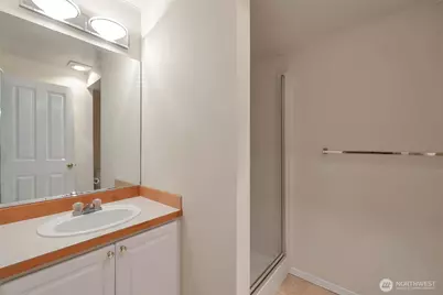 3980 129th Place SE #B102, Bellevue, WA 98006 - Photo 8