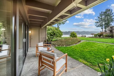 17500 NE 40th Place #I2, Redmond, WA 98052 - Photo 2