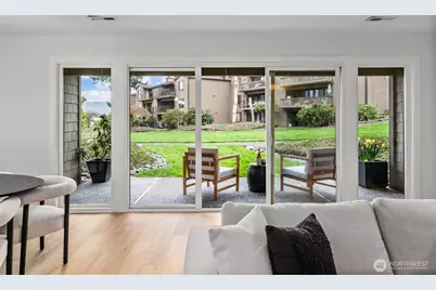 17500 NE 40th Place #I2, Redmond, WA 98052 - Photo 16