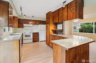 22404 58th Ave W, Mountlake Terrace, WA 98043 - Photo 8