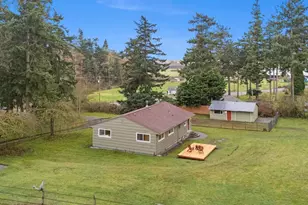 207 Fort Casey Rd, Coupeville, WA 98239 - Photo 1
