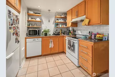 3021 21st Avenue W, Seattle, WA 98199 - Photo 24