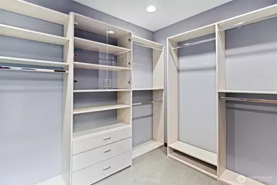 4701 NE Shore Place, Lake Forest Park, WA 98155 - Photo 14