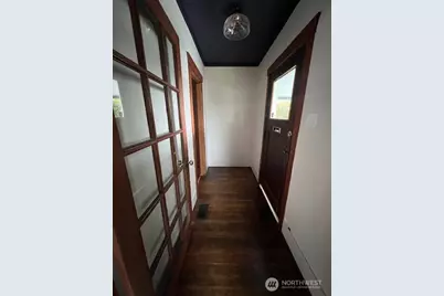 1104 S Prospect Street, Tacoma, WA 98405 - Photo 2