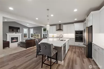 13710 190th Avenue E, Bonney Lake, WA 98391 - Photo 8