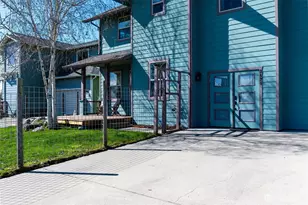 2671 Wilson St, Port Townsend, WA 98368 - Photo 2