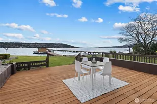 4728 NE 172nd St, Lake Forest Park, WA 98155 - Photo 1