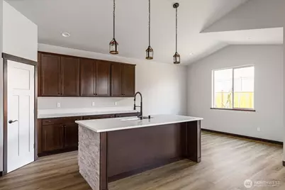 926 NW Shire Street, Oak Harbor, WA 98277 - Photo 8