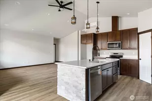 926 NW Shire St, Oak Harbor, WA 98277 - Photo 6