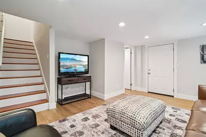 3216 24th Avenue W, Seattle, WA 98199 - Photo 12