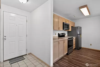 901 Sunset Boulevard NE #D215, Renton, WA 98056 - Photo 4