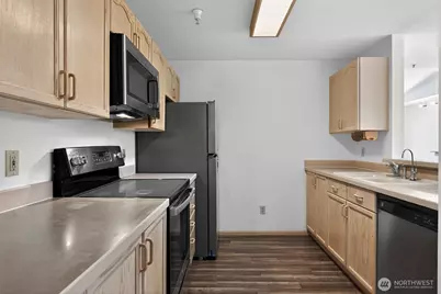 901 Sunset Boulevard NE #D215, Renton, WA 98056 - Photo 6