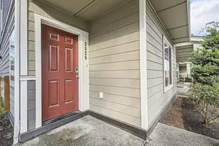 3325 30th Dr, Everett, WA 98201 - Photo 2