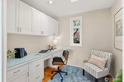 14735 Henderson Road NE, Bainbridge Island, WA 98110 - Photo 16