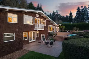 14735 Henderson Rd NE, Bainbridge Island, WA 98110 - Photo 32