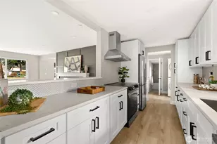 1402 N 136th St, Seattle, WA 98133 - Photo 4