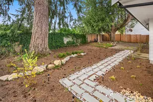 1402 N 136th St, Seattle, WA 98133 - Photo 22