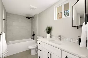 1402 N 136th St, Seattle, WA 98133 - Photo 18