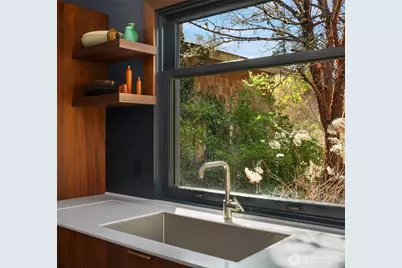 15232 Vermontville Road SW, Vashon, WA 98070 - Photo 10