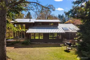 15232 Vermontville Rd SW, Vashon, WA 98070 - Photo 2