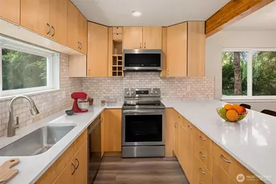 3005 127th Place SE #B-21, Bellevue, WA 98005 - Photo 4