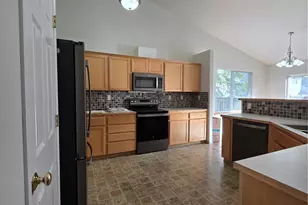 17611 67th Ave Ct E, Puyallup, WA 98375 - Photo 14