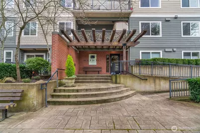 7912 170th Avenue NE #204, Redmond, WA 98052 - Photo 1
